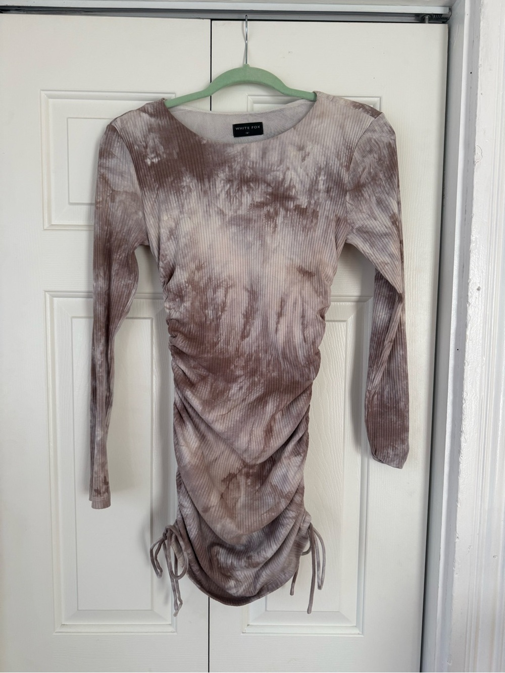 White Fox Boutique Taupe & Cream Tie-Dye Ruched Long Sleeve Dress